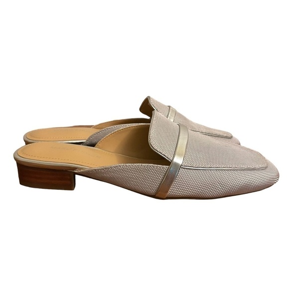 NWT Marc Fisher Namila Silver Tailored Mules Flats Size 7 - Picture 4 of 15